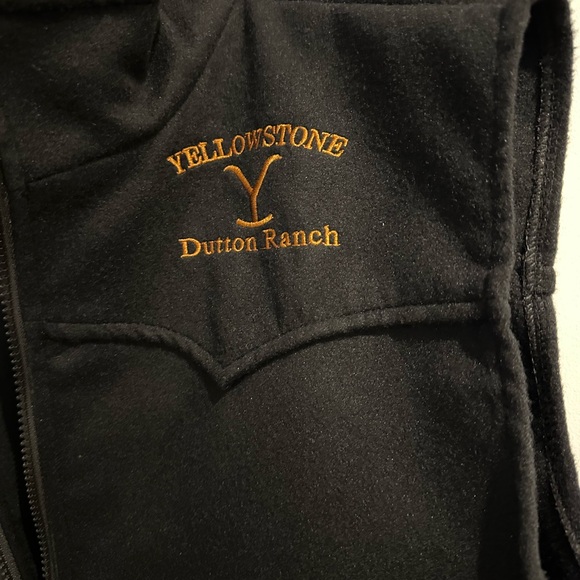 Yellowstone: Dutton Ranch black vest - Picture 3 of 3